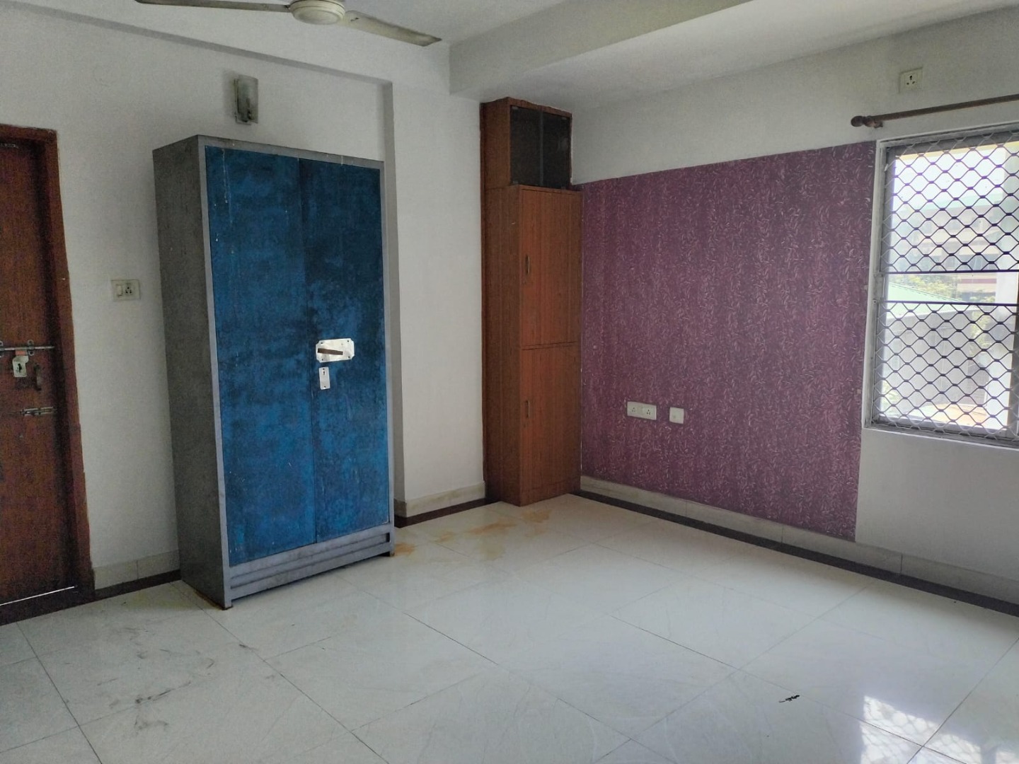 Semi Furnished 3bhk in Rukmini Gaon, Guwahati, Assam, India for Rent